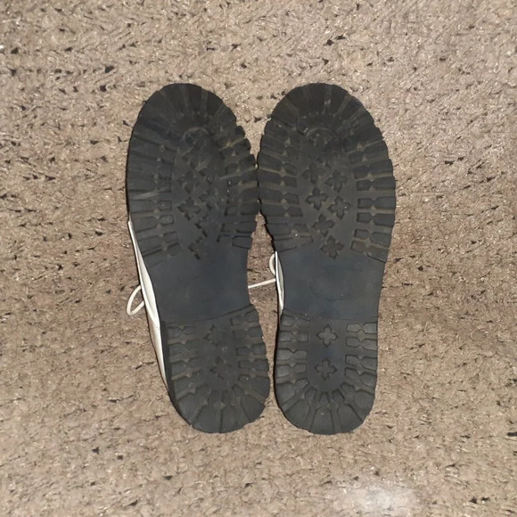 YOSUKE-White Faux Patent Lace-Up Oxfords-Sz 24.5/8-Very Good - Picture 10 of 10